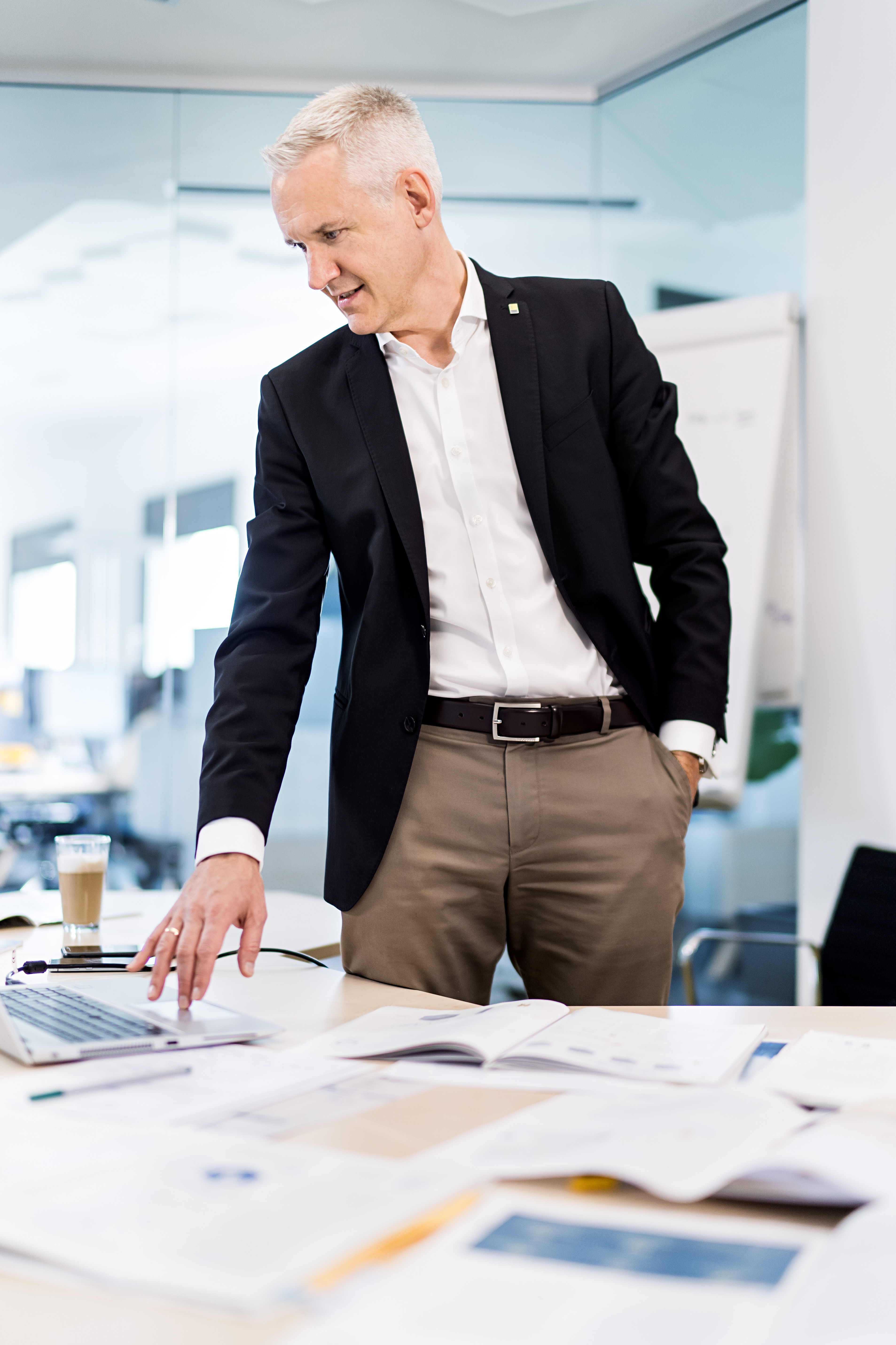 Dr. Martin Endlein, Leiter Unternehmenskommunikation der Deutschen Automobil Treuhand GmbH (DAT)