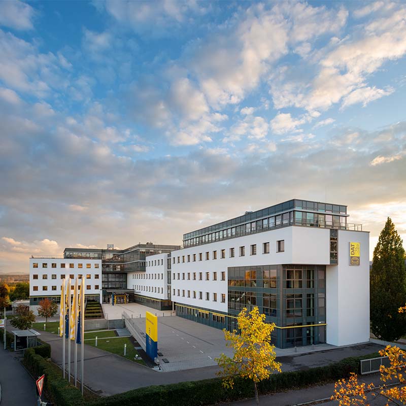 Außenansicht des DAT-Hauptsitzes in Ostfildern, südloch von Stuttgart